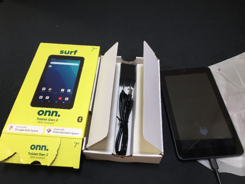 Photo 2 of onn. 7" Tablet, 16GB (2021 Model)
