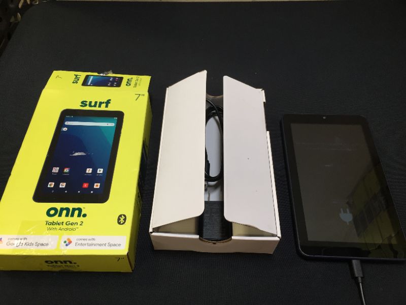 Photo 2 of onn. 7" Tablet, 16GB (2021 Model)
