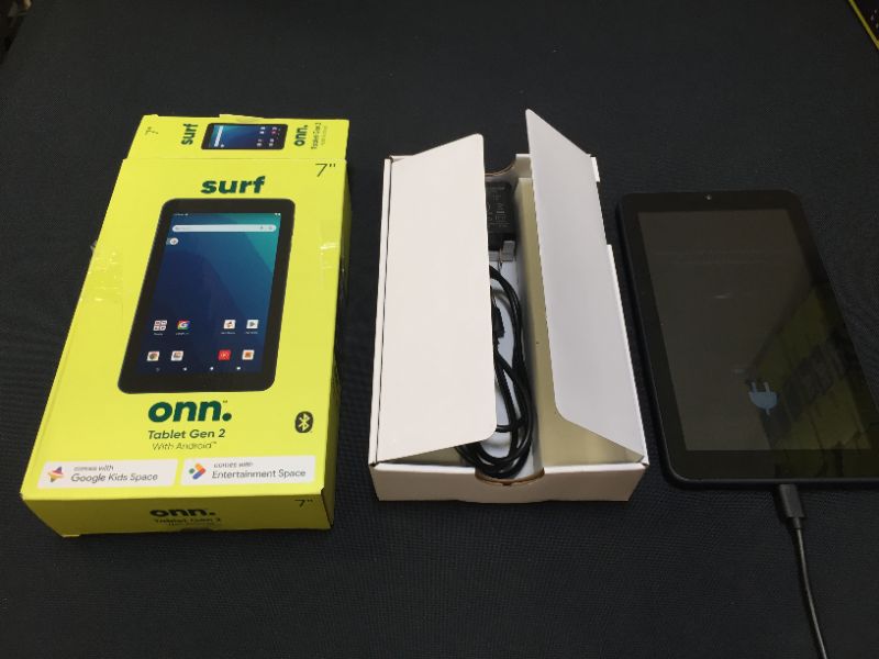 Photo 2 of onn. 7" Tablet, 16GB (2021 Model)
