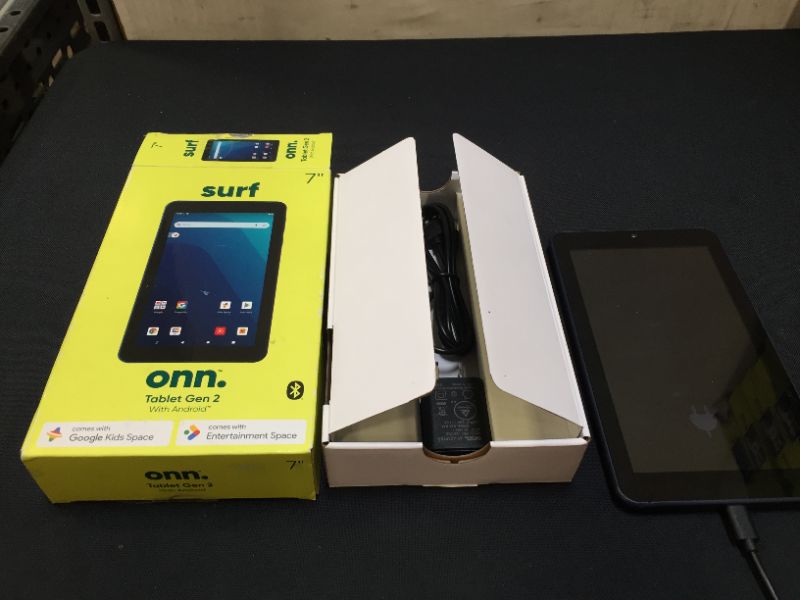 Photo 2 of onn. 7" Tablet, 16GB (2021 Model)
