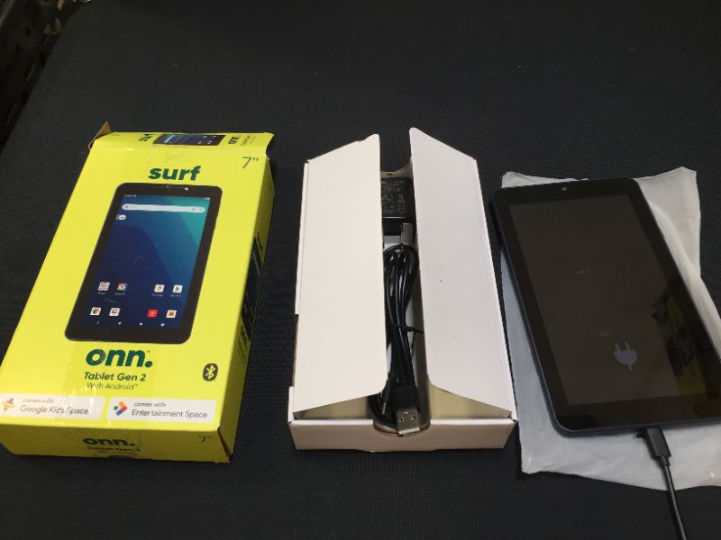 Photo 2 of onn. 7" Tablet, 16GB (2021 Model)
