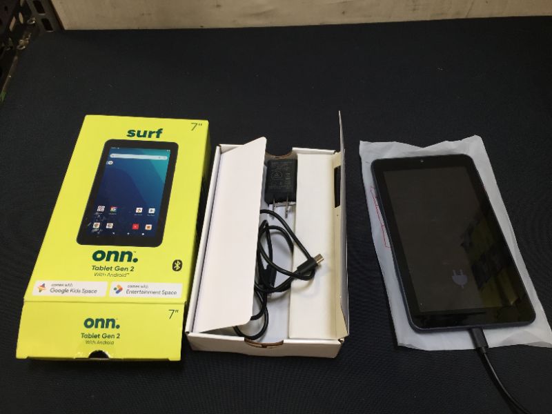 Photo 2 of onn. 7" Tablet, 16GB (2021 Model)
