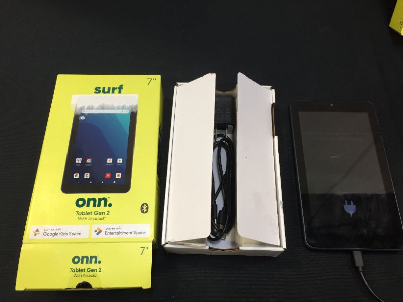 Photo 2 of onn. 7" Tablet, 16GB (2021 Model)
