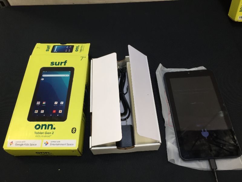 Photo 2 of onn. 7" Tablet, 16GB (2021 Model)
