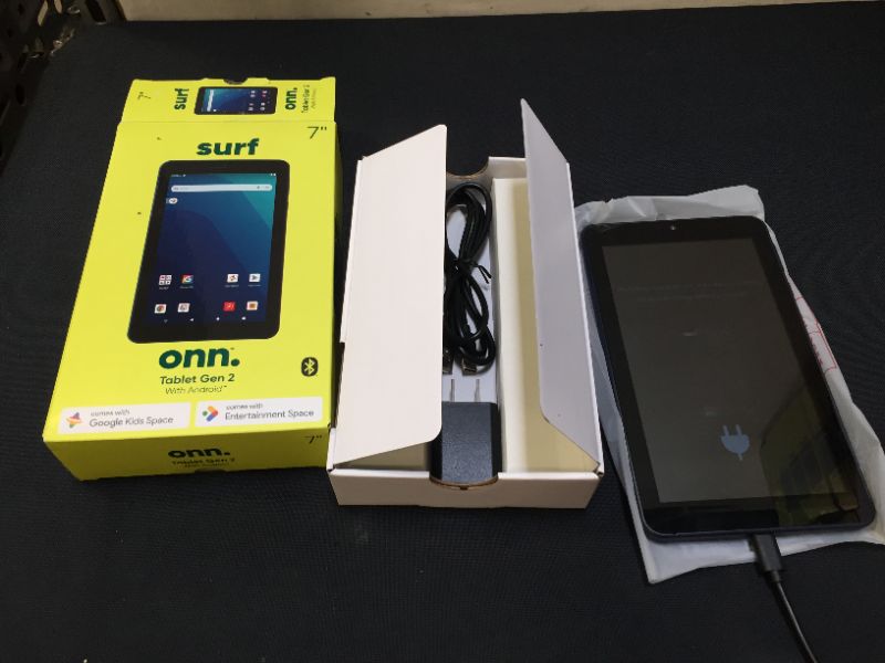 Photo 2 of onn. 7" Tablet, 16GB (2021 Model)
