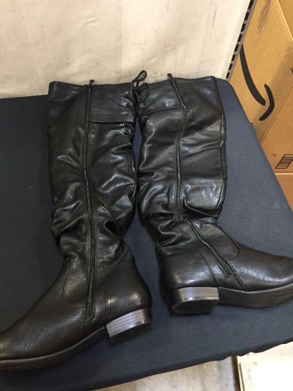 Photo 1 of WOMENS BOOTS 
SIZE 6