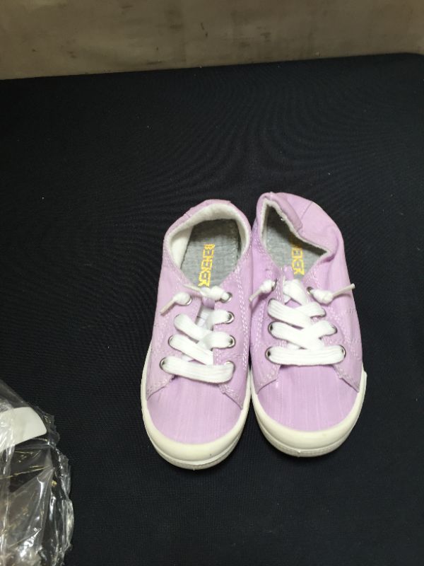 Photo 1 of girls' shoes
size unknown 