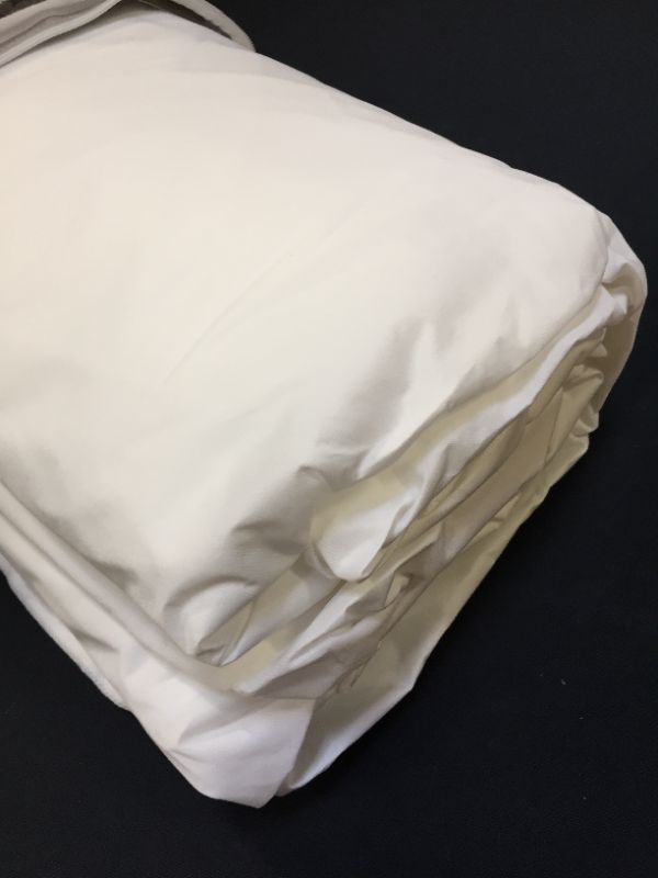 Photo 2 of Allergy Relief Zippered Mattress Protector, Full
