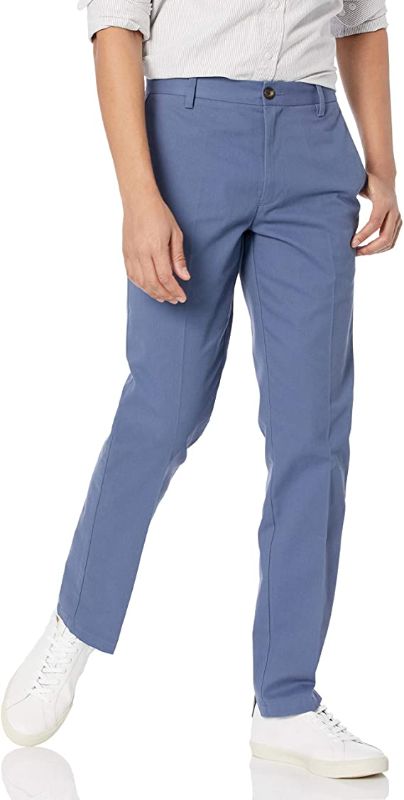 Photo 1 of AMAZON ESSENTIALS MEN'S CLASSIC FIT PANTS LIGHT BLUE 33 X 30