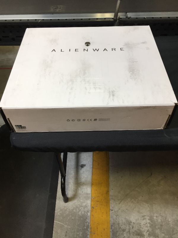 Photo 11 of Alienware m17 R3 17.3 inch FHD Gaming Laptop (Luna Light) Intel Core i7---DOES NOT TURN ON---SELLING AS PARTS ONLY---DOES NOT TURN ON---