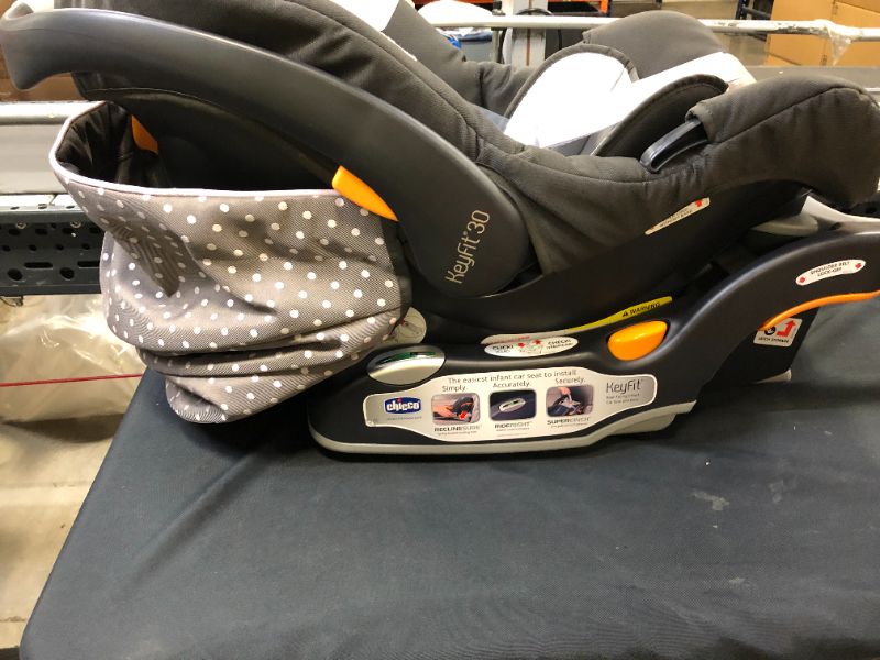 Photo 3 of Chicco KeyFit 30 Infant Car Seat - Lilla