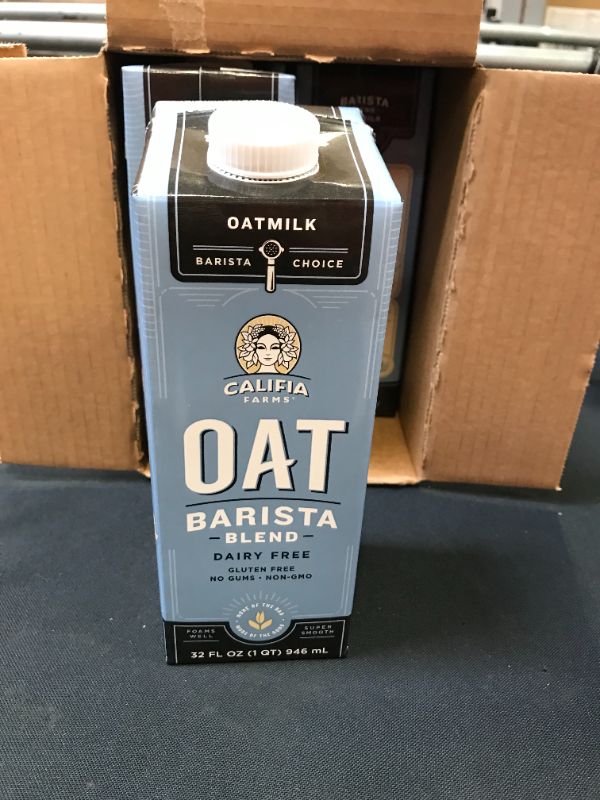 Photo 2 of (6 pack) Califia Farms Unsweetened Oatmilk Barista Blend, 32 Oz , Whole Rolled Oats , Dairy Free , Gluten-Free , Vegan , Plant Based , Non-GMO (EXP: 05/02/2022)
