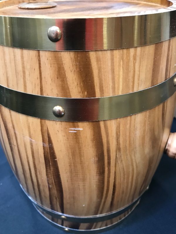 Photo 3 of 1.5L Oak Aging Barrels Whiskey Barrel Dispenser Home Wine Bucket Whiskey Barrel for Wine, Spirits, Beer, and Liquor Light Yellow (with baked oak chips)
