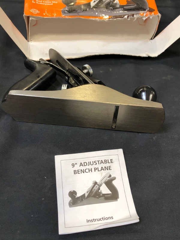 Photo 3 of GreatNeck C4 Bench Jack Plane (9 Inch), 2 Inch Cutter, Adjustable to Control the Blade, Cast Iron Body, Quality Plastic Ergonomic Handles
[ unable to test for proper function ]