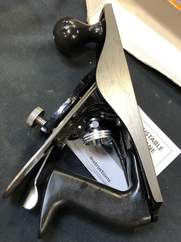 Photo 5 of GreatNeck C4 Bench Jack Plane (9 Inch), 2 Inch Cutter, Adjustable to Control the Blade, Cast Iron Body, Quality Plastic Ergonomic Handles
[ unable to test for proper function ]