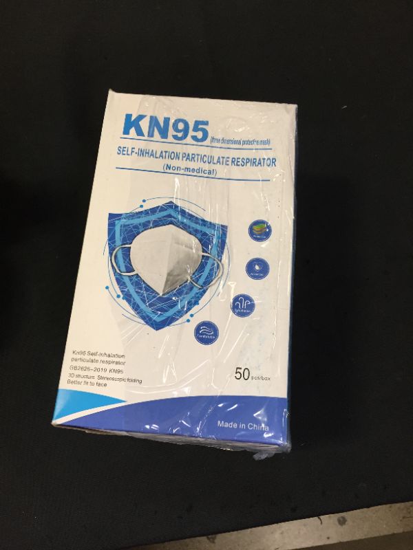 Photo 1 of PACK OF KN95 MASKS 