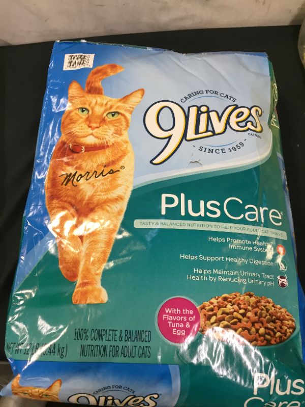 Photo 2 of 9Lives Dry Cat Food APRIL 2022
