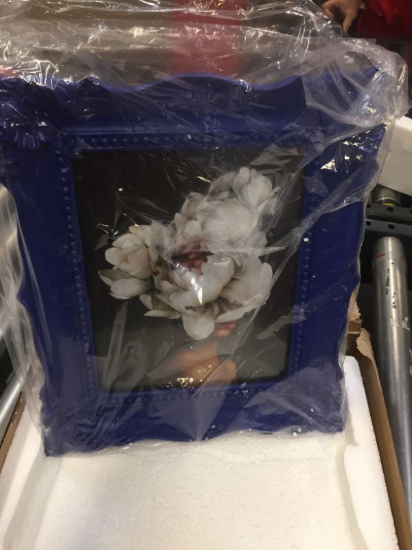 Photo 2 of 10X12 picture frame 