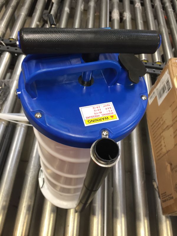 Photo 1 of Aocoom-QingCang 6.5 Liter Oil Changer Vacuum Transmission Fluid Extractor Pneumatic/Manual Fluid Evacuator with Pump Tank Remover and Brake Bleeding Hose Engine Oil Change & Fluid Change Tool
