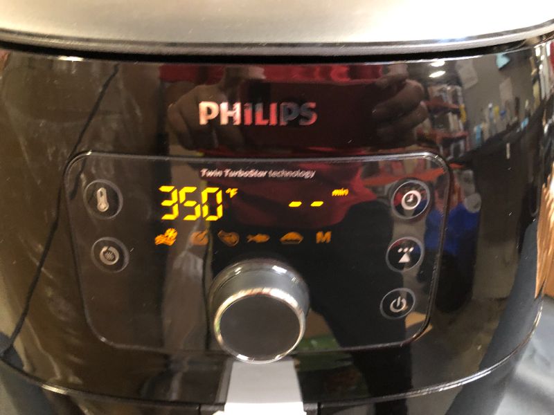 Photo 4 of Philips Premium Airfryer XXL with Fat Removal Technology, 3lb/7qt, Black, HD9650/96
