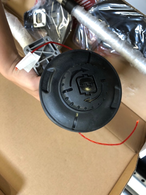Photo 10 of --Sold for PARTS ONLY----Snapper XD 82V MAX Cordless Electric Clean Up Bundle with String Trimmer, Leaf Blower, (1) 2.0 Battery and (1) Rapid Charger (DEFECTIVE BATTERY-- DEAD BATTERY)
