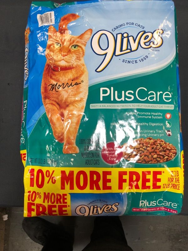 Photo 2 of 9Lives Plus Care Dry Cat Food, 13.3 Lb 
BEST BY 05/28/2022