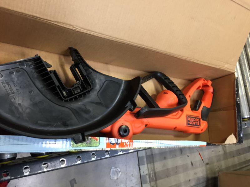 Photo 3 of BLACK+DECKER String Trimmer with Auto Feed, Electric, 6.5-Amp, 14-Inch (BESTA510). Missing Spool.
