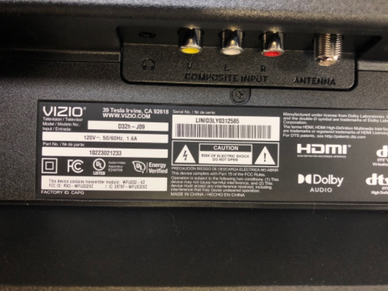 Photo 1 of VIZIO - 32" Class D-Series LED 720P Smart TV
