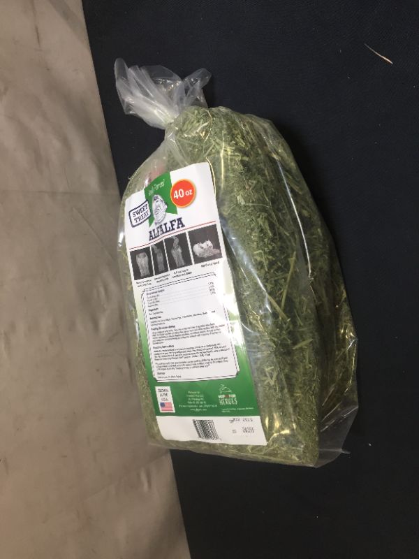 Photo 2 of Alfalfa Hay Mini Bale for Small Animals - 40oz 