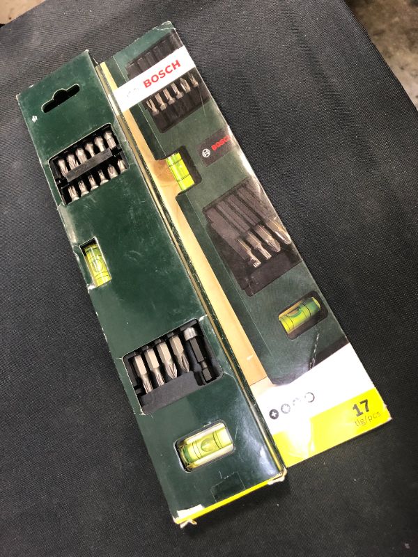 Photo 2 of BOSCH 17-piece spirit level set 2607017070
