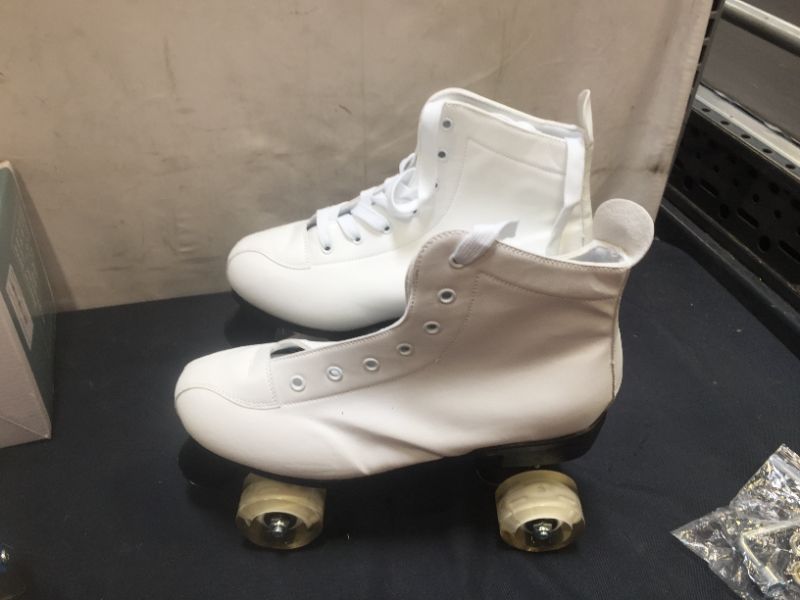 Photo 2 of WHITE QUAD SKATES SIZE 44