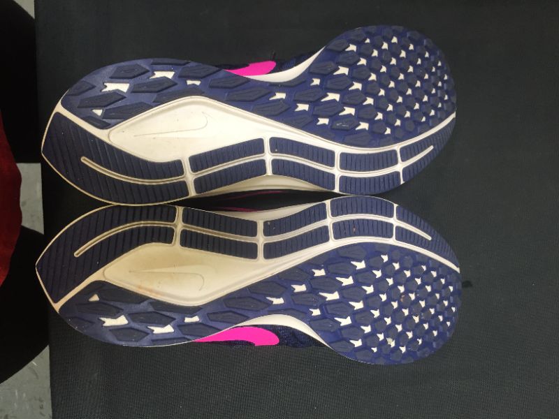 Photo 3 of Nike Women's Air Zoom Pegasus 36 Running Shoes SIZE 9 
SHOES ARE BLUE UNDER THE NETTING NOT PINK 