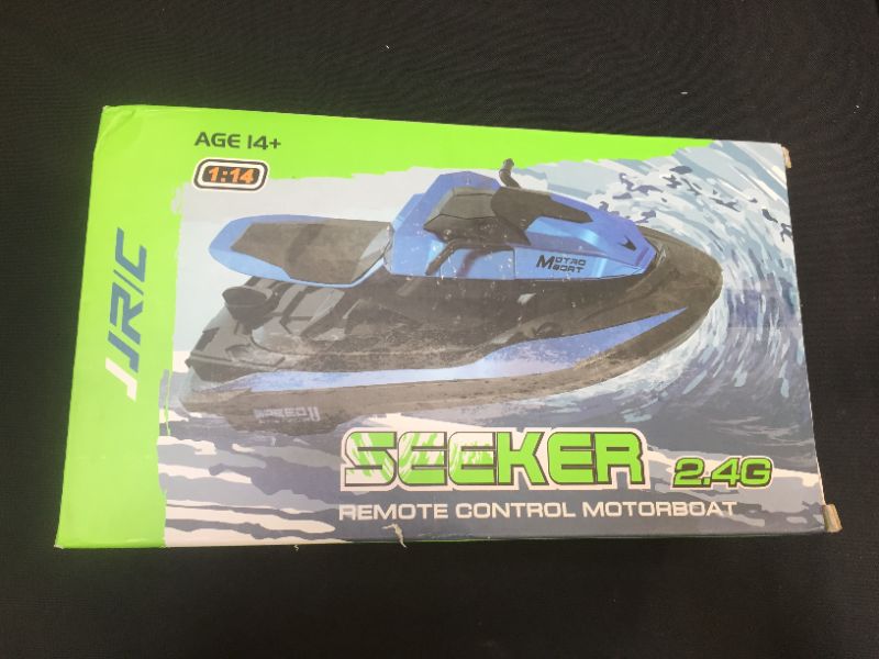 Photo 1 of SEEKER 2.4G REMOTE CONTROL MOTORBOAT 