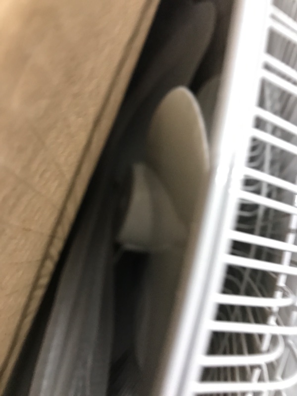 Photo 2 of 16 inch plastic wall fan with remote