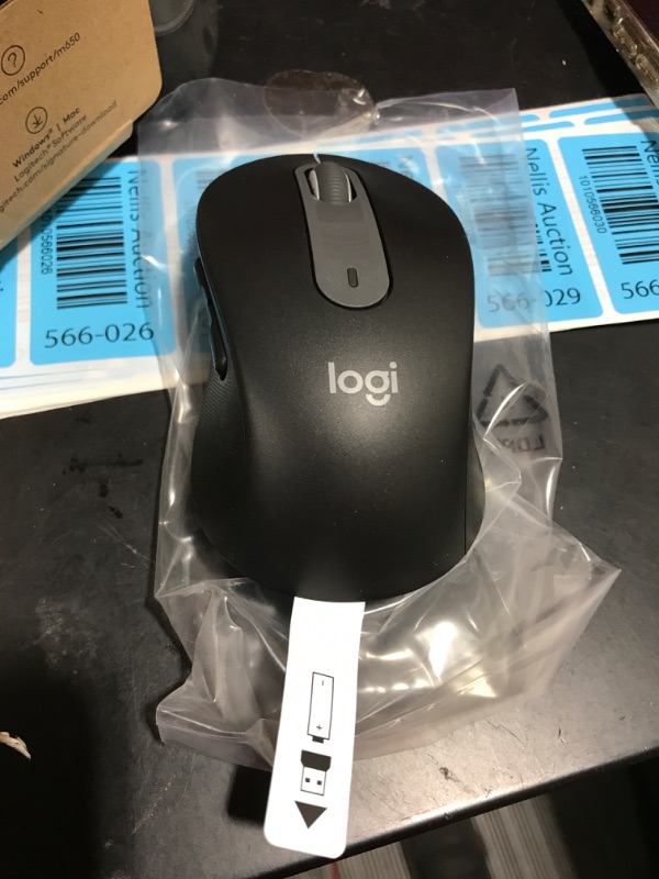 Photo 2 of Logitech Signature M650 Wireless Mouse - For Small to Medium Sized Hands