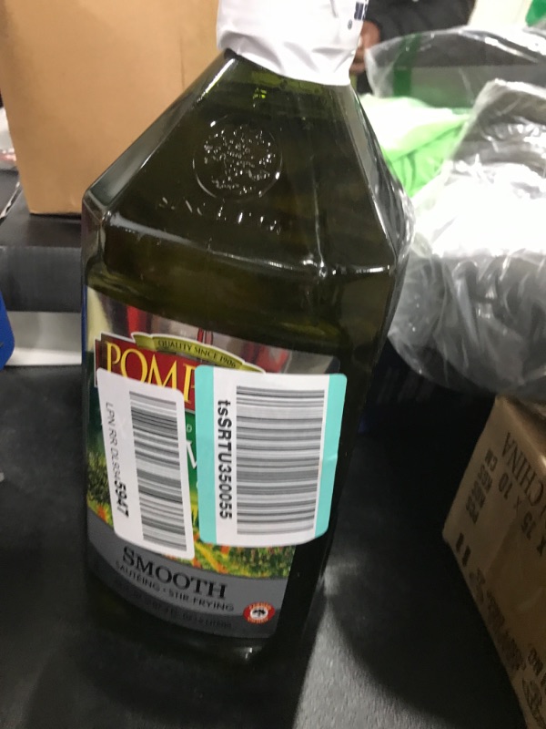 Photo 2 of Pompeian Smooth Extra Virgin Olive Oil, First Cold Pressed, Mild and Delicate Flavor, Perfect for Sauteing and Stir-Frying, Naturally Gluten Free, Non-Allergenic, Non-GMO, 68 Fl Oz (Pack of 1) Smooth Extra Virgin Olive Oil 68 Fl Oz (Pack of 1)