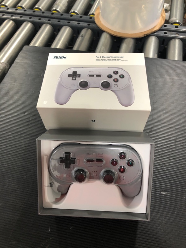 Photo 2 of 8BitDo Pro 2 Bluetooth Controller for Switch/Switch OLED, PC, macOS, Android, Steam & Raspberry Pi (Gray Edition) - Nintendo Switch