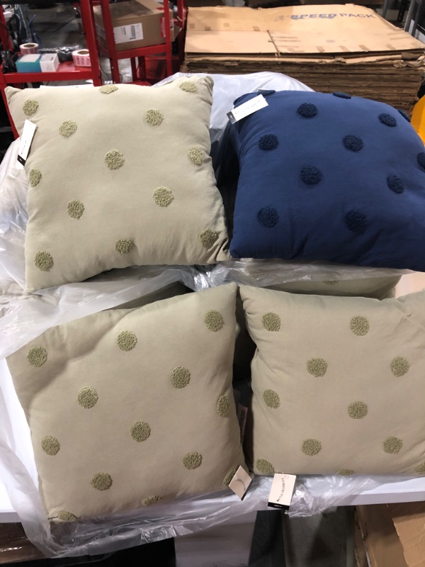 Photo 1 of 16 DECORATIVE PILLOWS GREEN AND BLUE