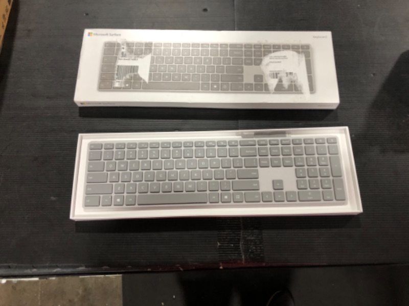 Photo 2 of Microsoft Surface Keyboard