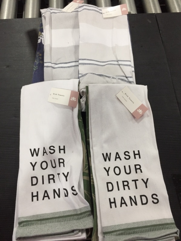 Photo 1 of 4 PACK OF HAND KITCHEN TOWELS 