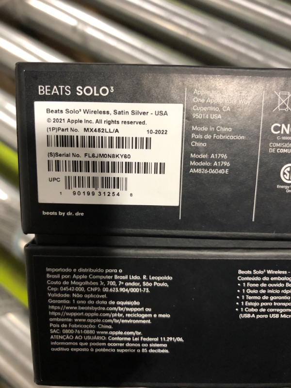 Photo 5 of Beats Solo3 Wireless On-Ear Headphones - Apple W1 Headphone Chip, Class 1 Bluetooth, 40 Hours of Listening Time, Built-in Microphone - Satin Silver (Latest Model)