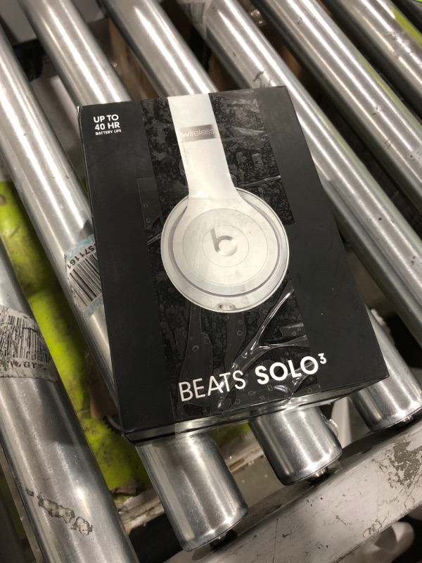 Photo 6 of Beats Solo3 Wireless On-Ear Headphones - Apple W1 Headphone Chip, Class 1 Bluetooth, 40 Hours of Listening Time, Built-in Microphone - Satin Silver (Latest Model)