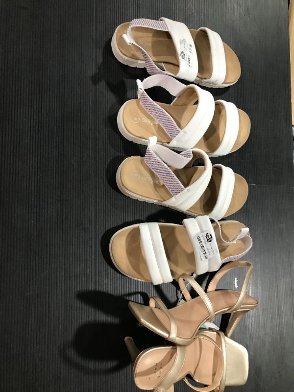 Photo 1 of 3 pairs of women's shoes sizes 5 ad 8 1/2