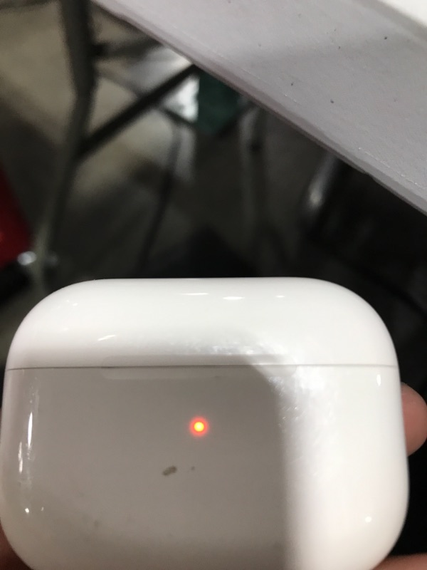 Photo 5 of Apple AirPods Pro