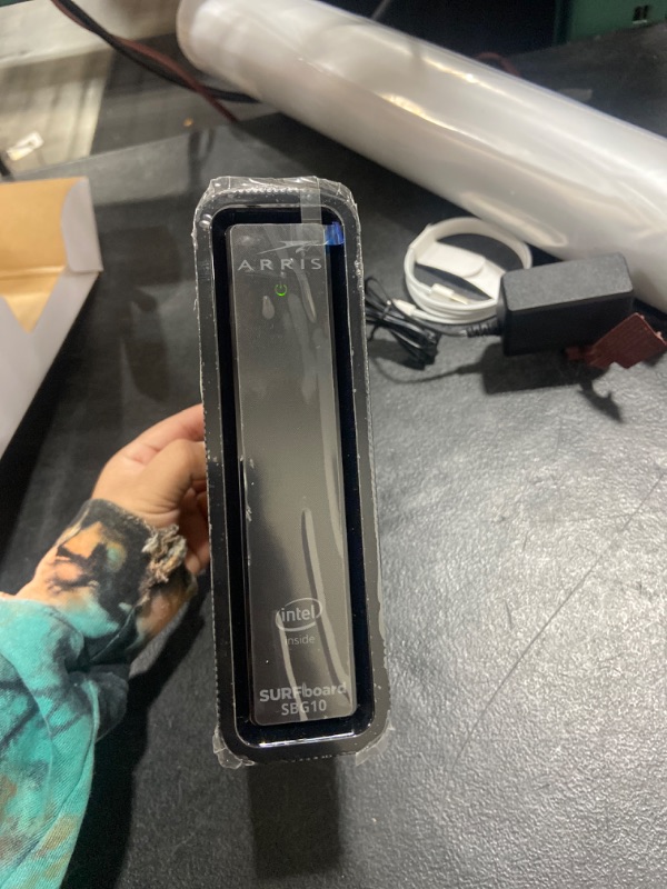 Photo 1 of ARRIS SURFboard SBG10 DOCSIS 3.0 Cable Modem and AC1600 Dual Band Wi-Fi Router