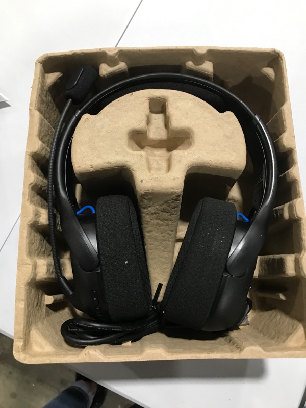 Photo 2 of PDP Gaming LVL50 Wireless Stereo Headset With Noise Cancelling Microphone: Black - PS5/PS4
