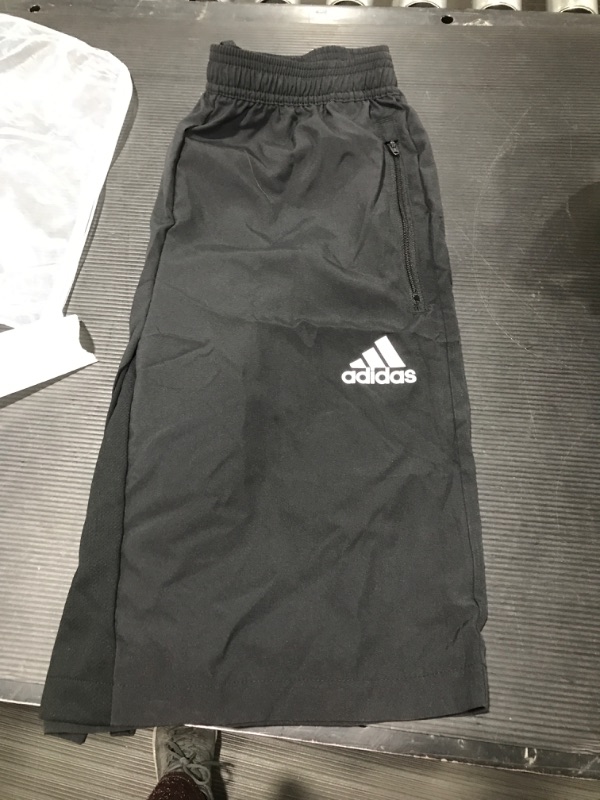 Photo 2 of adidas Men's AEROREADY Designed 2 Move Woven Sport Shorts Medium/Long