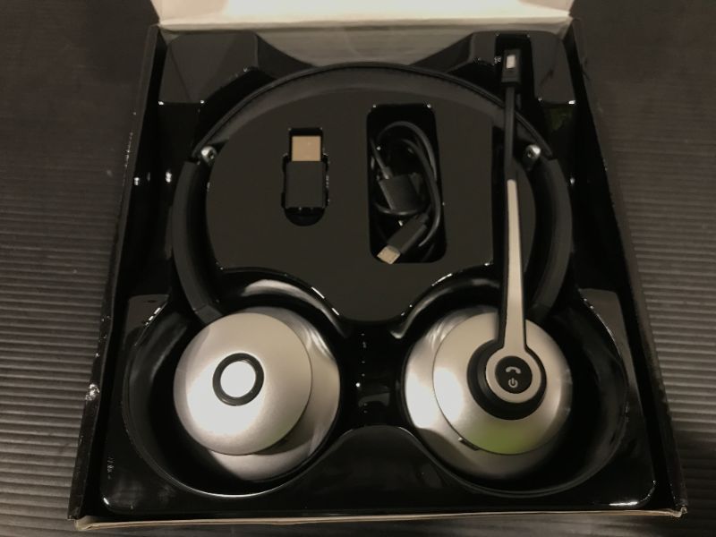 Photo 4 of VONZTEK Wireless Headset with Microphone 