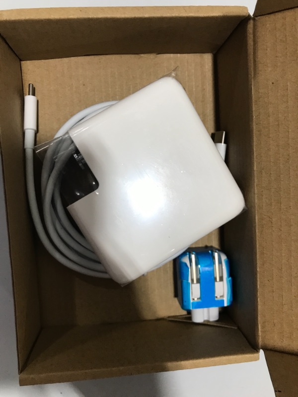 Photo 2 of 61W USB C Charger Power Adapter