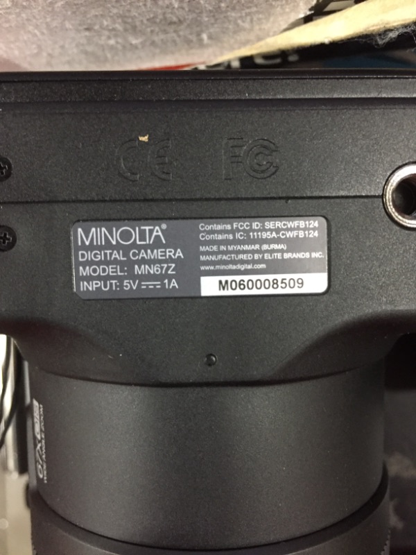 Photo 3 of Minolta MND67Z Digital Camera (Black)
